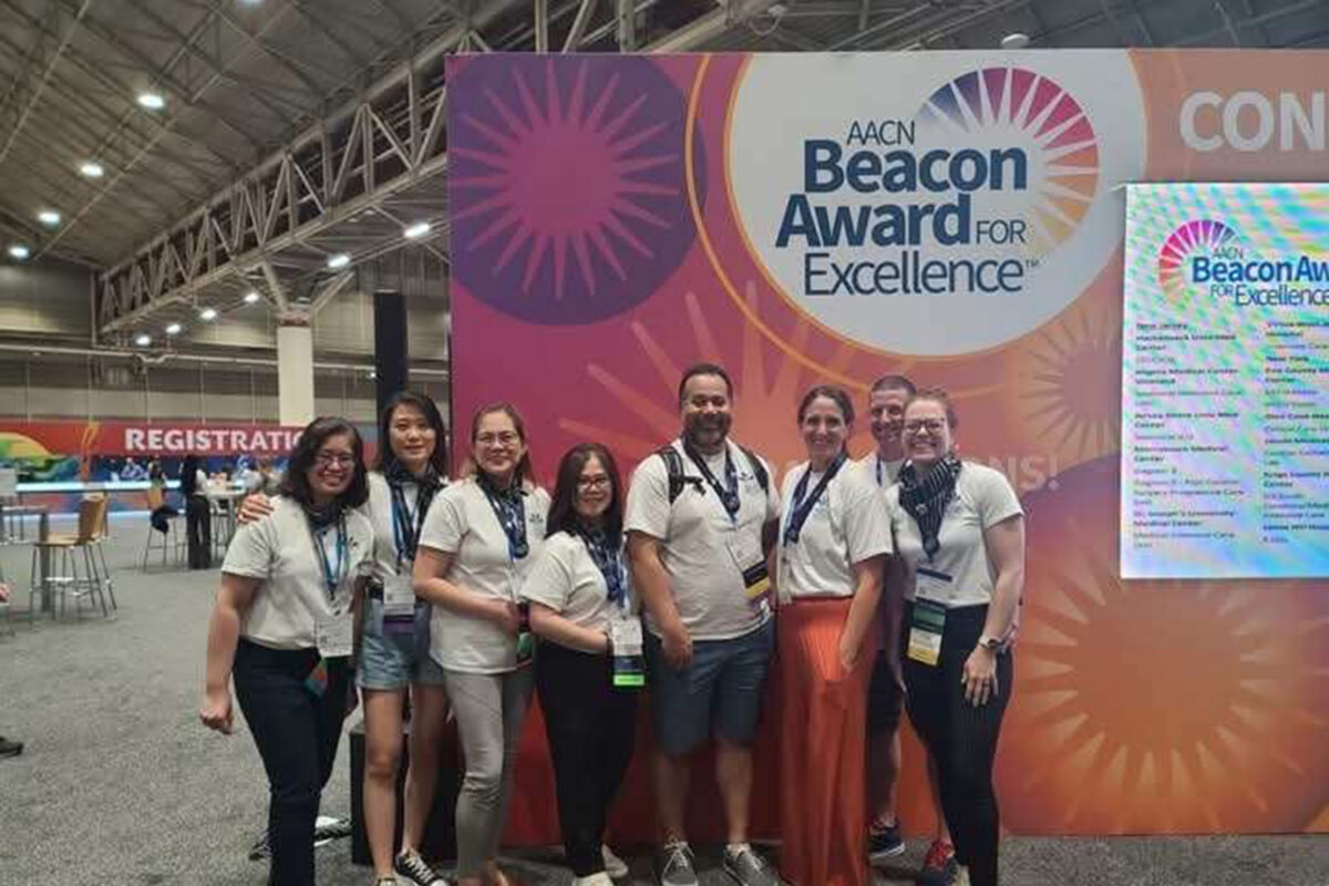 KP Roseville ICU Registered Nurses celebrate the Beacon Award at the annual AACN Conference