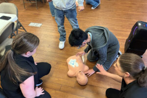 11.0-Clinical-Nurses-Teach-Middle-School-Student-pic-#2