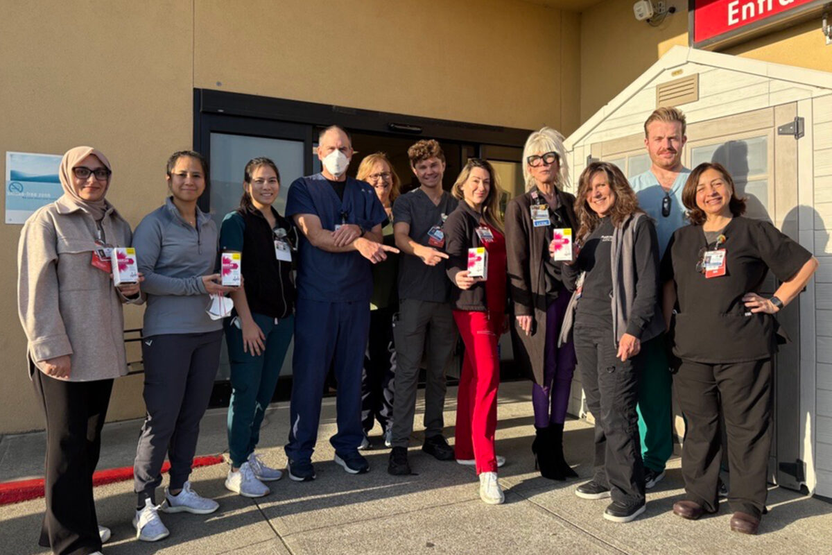 ED nurses outside