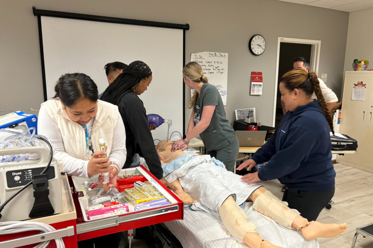 Nurse residents in the Sim Lab.