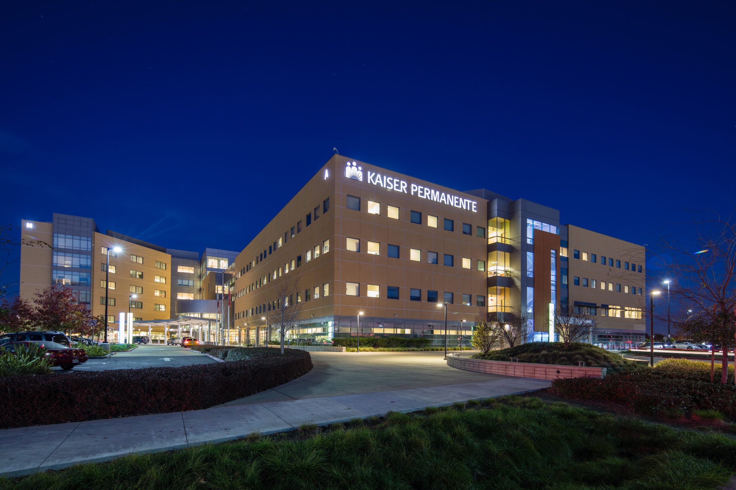San Leandro Medical Center Night San Leandro Medical Center