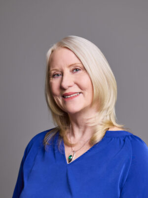 Tina Bray headshot